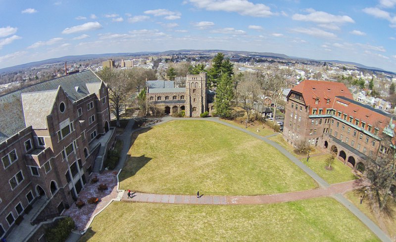 Aerial_of_The_Hill_School_Quad.jpg